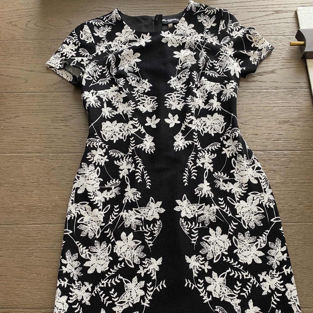 Karl Lagerfeld Paris  Black With White Floral size 4 Dress